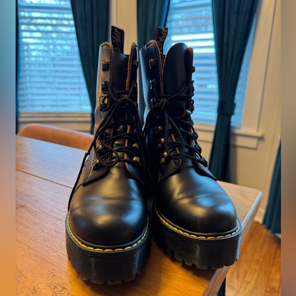 LEONA WOMEN'S VINTAGE SMOOTH LEATHER HEELED BOOTS - Picture 6 of 11